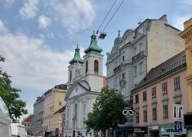 Blueberry Living City Apartment