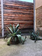 Blueberry Living City Apartment