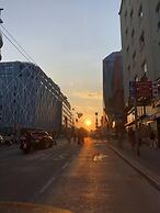 Blueberry Living City Apartment