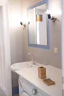 Blueberry Living City Apartment