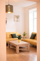 Blueberry Living City Apartment