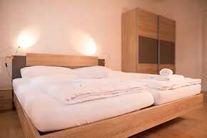 Blueberry Living City Apartment