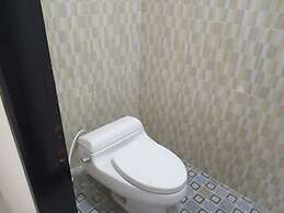 Guest House 647 Tanjung Duren Utara