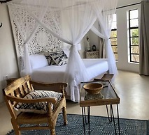 The Wild Blue Lodge SAFARI & SPA