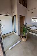 The Wild Blue Lodge SAFARI & SPA