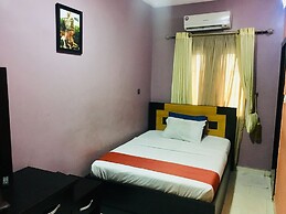 Perch Hotel And Suites