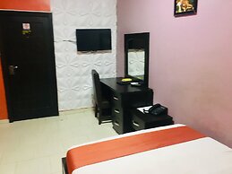 Perch Hotel And Suites