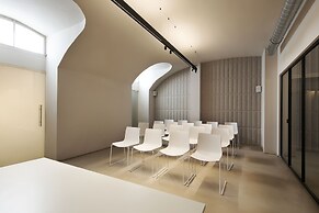 Opera 35 Boutique Hotel