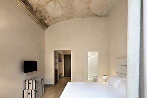 Opera 35 Boutique Hotel