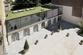 Opera 35 Boutique Hotel