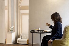 Opera 35 Boutique Hotel