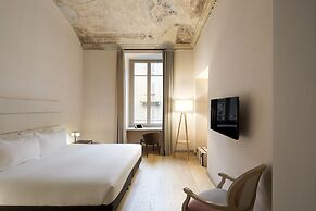 Opera 35 Boutique Hotel