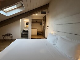 Opera 35 Boutique Hotel