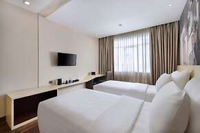 Four Star by Trans Hotel Sanur
