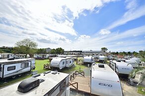 Spa Franping Village Omuta - Caravan park
