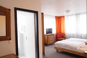 Atelier Guesthouse