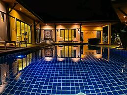 Emerald Pool Villa