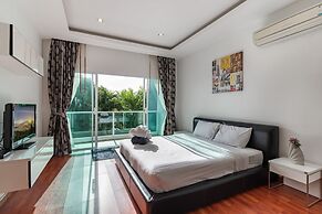 Trixie House Pool Villa in Rawai