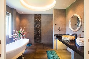 Twin Palm Pool Villa