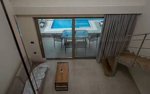 Mystique Luxury Suites & Maisonettes