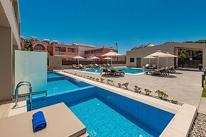 Mystique Luxury Suites & Maisonettes