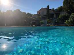 B&B Mas Lou Felibrige