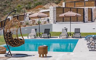 Zinos Luxury Villa