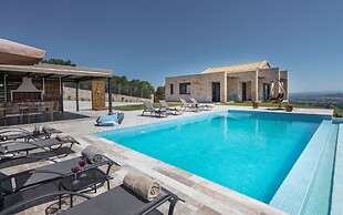 Zinos Luxury Villa