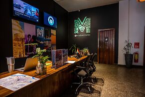 Mad Monkey Phnom Penh - Hostel