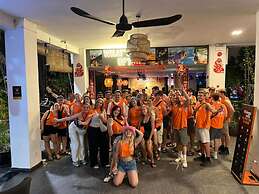 Mad Monkey Phnom Penh - Hostel