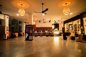 Mad Monkey Phnom Penh - Hostel