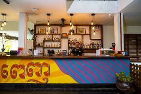 Mad Monkey Phnom Penh - Hostel