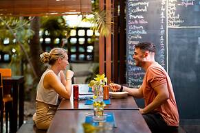 Mad Monkey Phnom Penh - Hostel