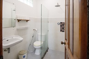 Mad Monkey Phnom Penh - Hostel