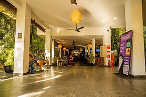 Mad Monkey Phnom Penh - Hostel