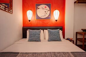 Mad Monkey Phnom Penh - Hostel