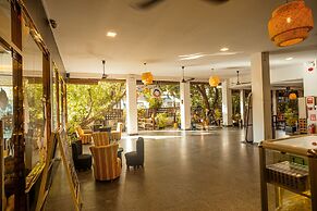 Mad Monkey Phnom Penh - Hostel