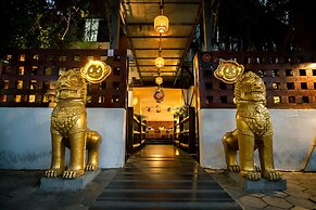 Mad Monkey Phnom Penh - Hostel