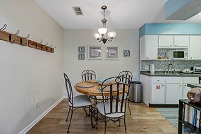 Dog Friendly Forest Ridge Condo Close to Beach by RedAwning