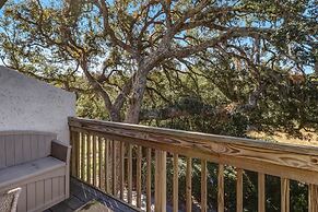 Dog Friendly Forest Ridge Condo Close to Beach by RedAwning