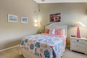 Dog Friendly Forest Ridge Condo Close to Beach by RedAwning