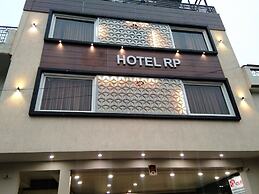 Hotel R P