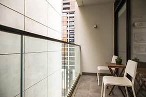 Eclectic 1 Bedroom South Yarra Hideaway