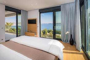 Ultraluxury Villa Elyzeum