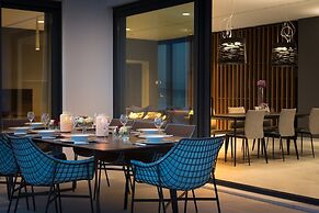 Ultraluxury Villa Elyzeum