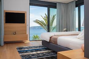 Ultraluxury Villa Elyzeum