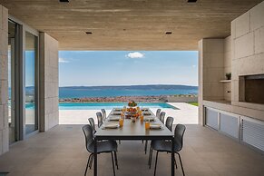 Villa Radun Home with Grand Heated Pool