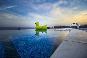 Luxury Villa High Hopes with Pool