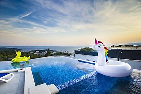 Luxury Villa High Hopes with Pool