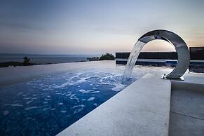 Luxury Villa High Hopes with Pool